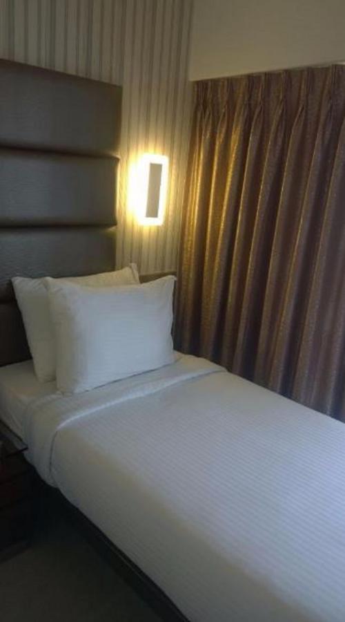 Hotel Kk Residency Chandigarh Exterior photo
