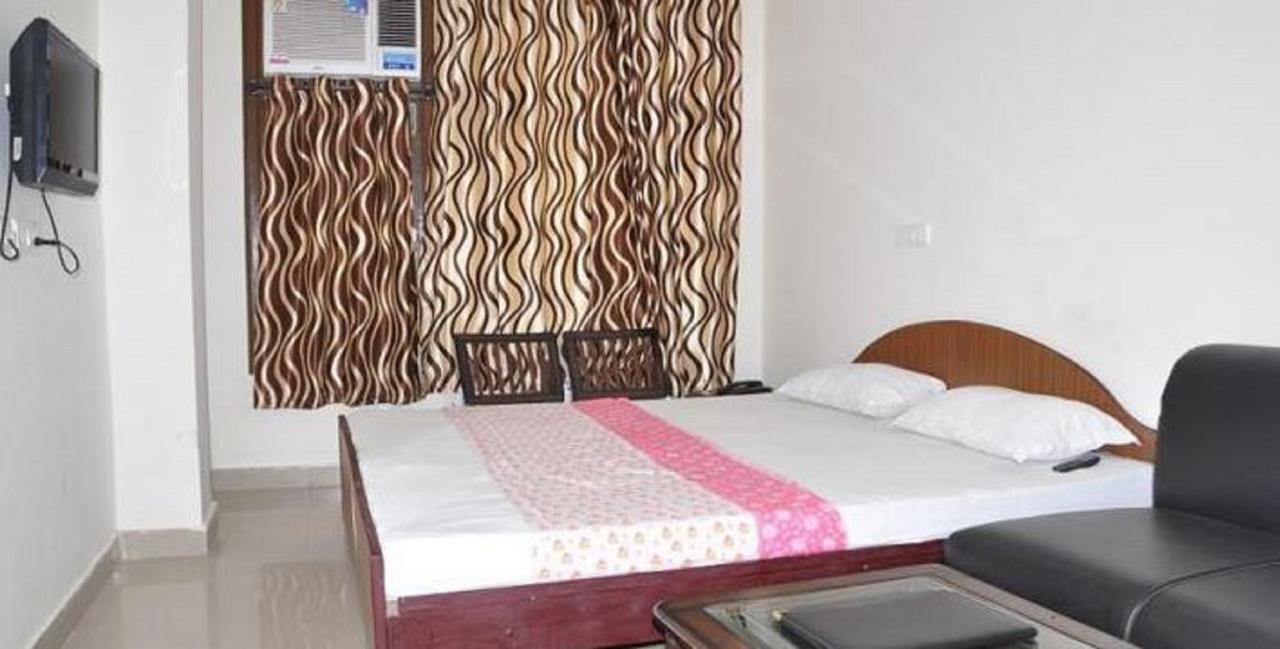 Hotel Kk Residency Chandigarh Exterior photo